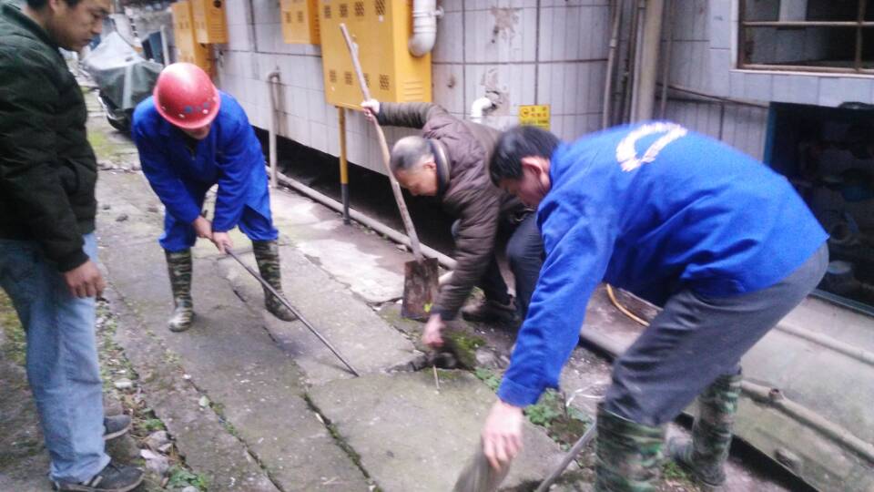 顺城清掏化粪池、管道疏通一站式服务<高效><技术><可靠>