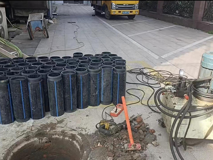 顺城PE置换管厂家 DN315置换管 非开挖管短管置换